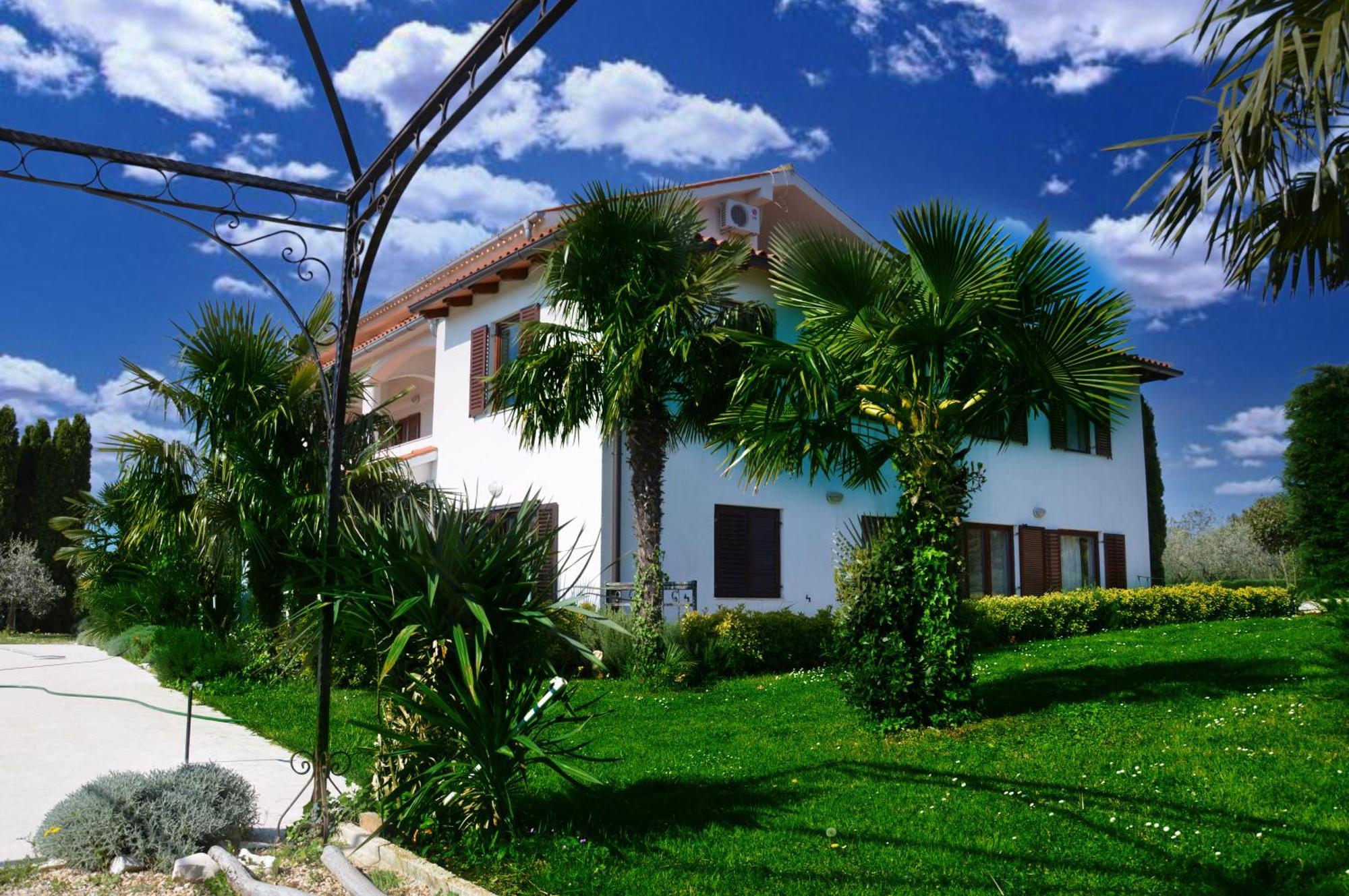 Apartments Aurelia Nova Vas  ภายนอก รูปภาพ