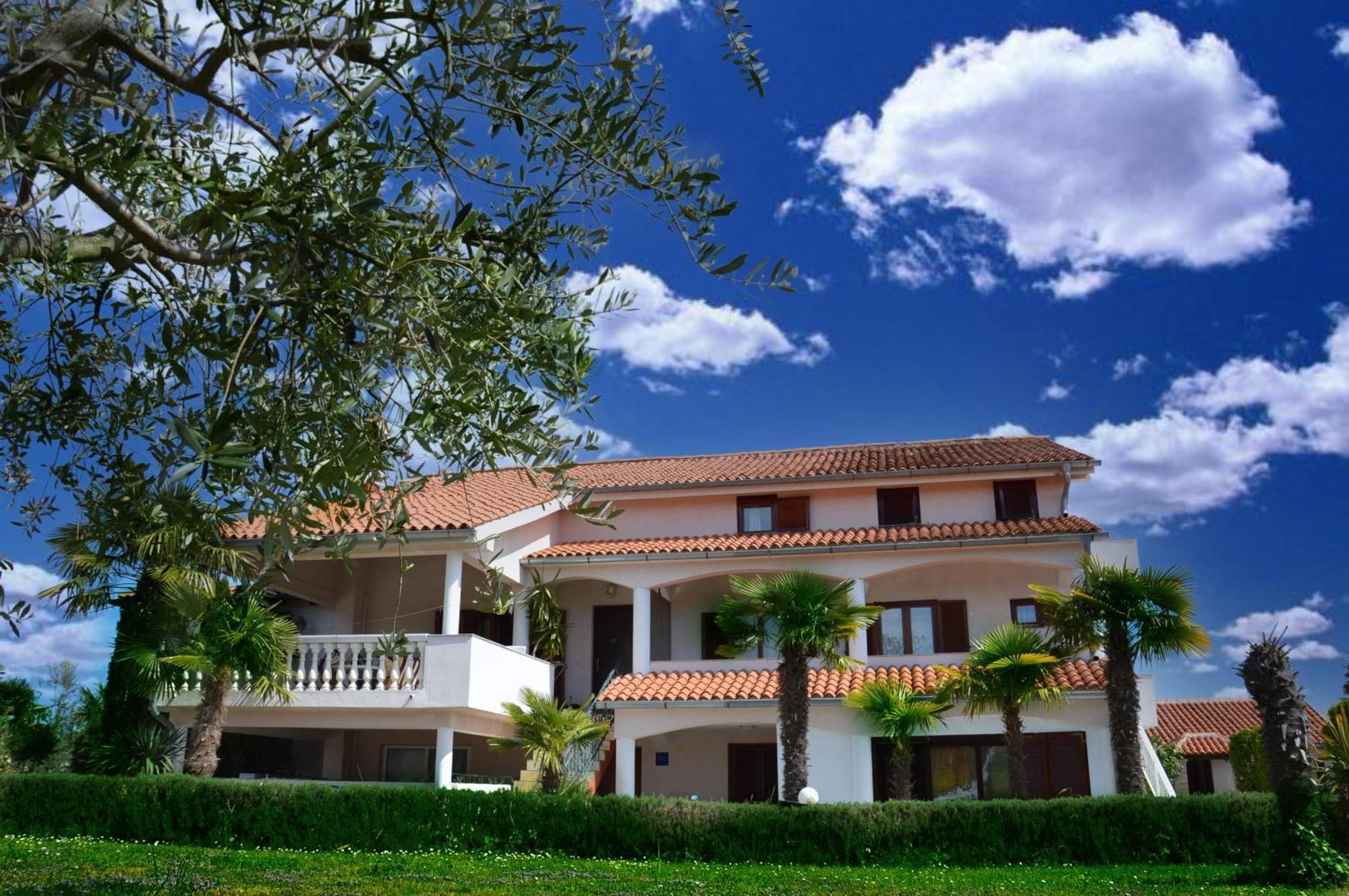 Apartments Aurelia Nova Vas  ภายนอก รูปภาพ