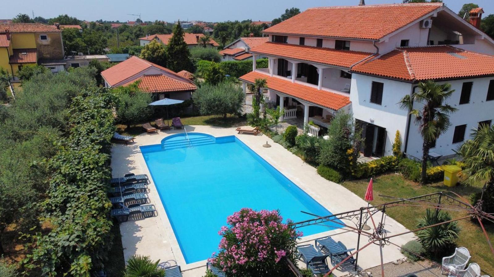 Apartments Aurelia Nova Vas  ภายนอก รูปภาพ