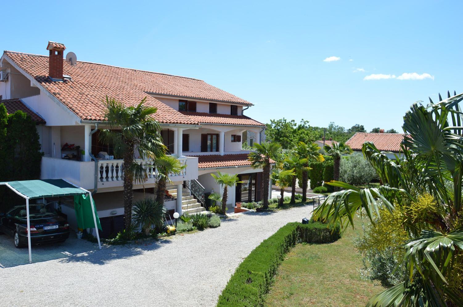 Apartments Aurelia Nova Vas  ภายนอก รูปภาพ