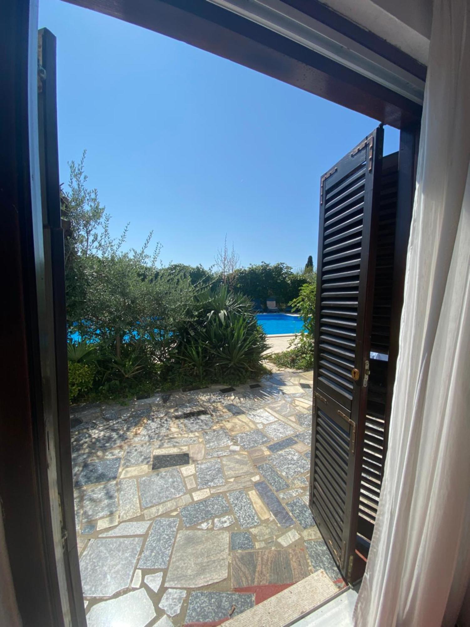 Apartments Aurelia Nova Vas  ภายนอก รูปภาพ